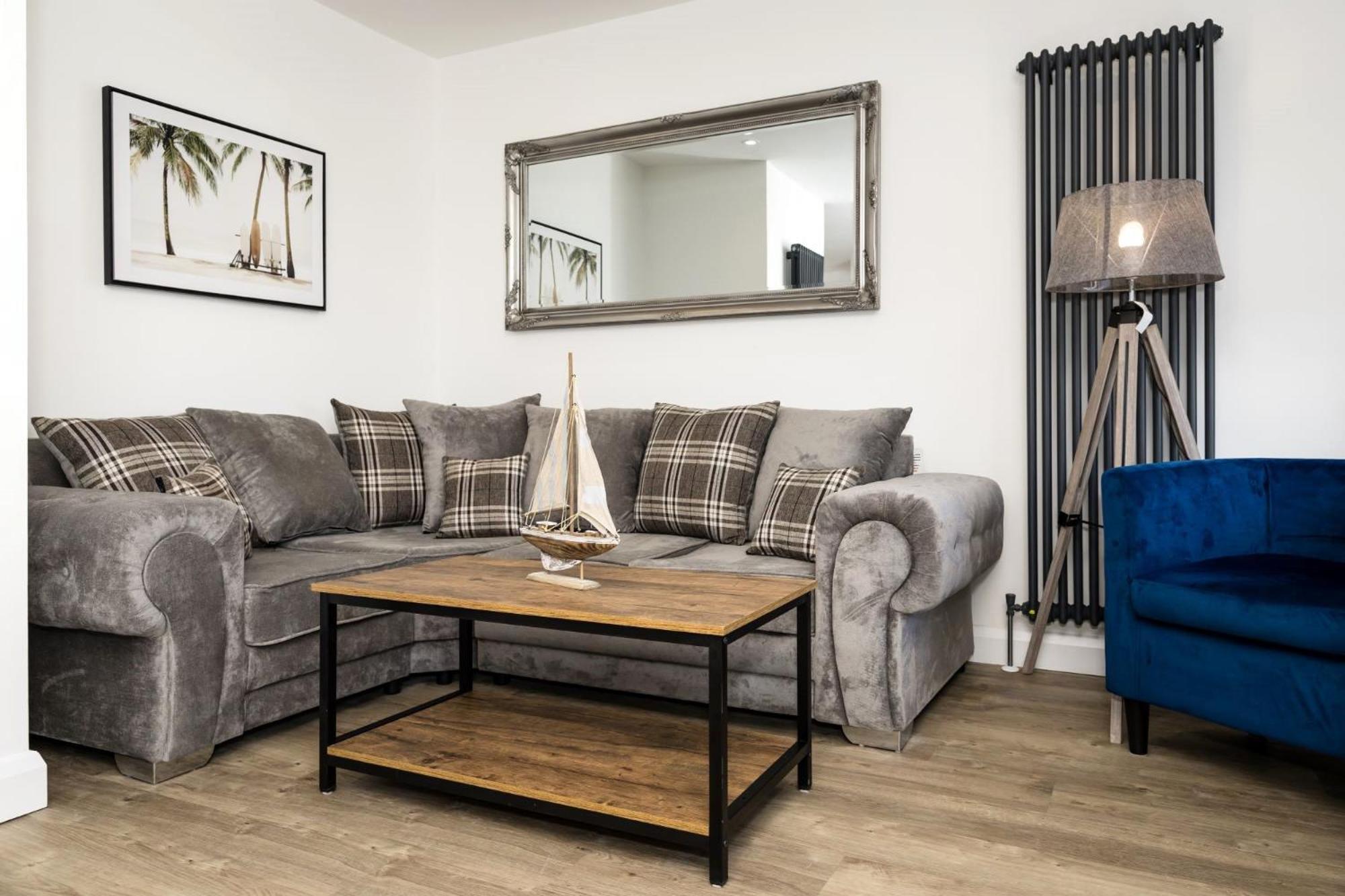 Pier View - Stylish Flat With Sea Views Apartman Eastbourne Kültér fotó